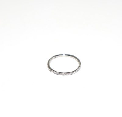 Piercing Circular trago con strass 